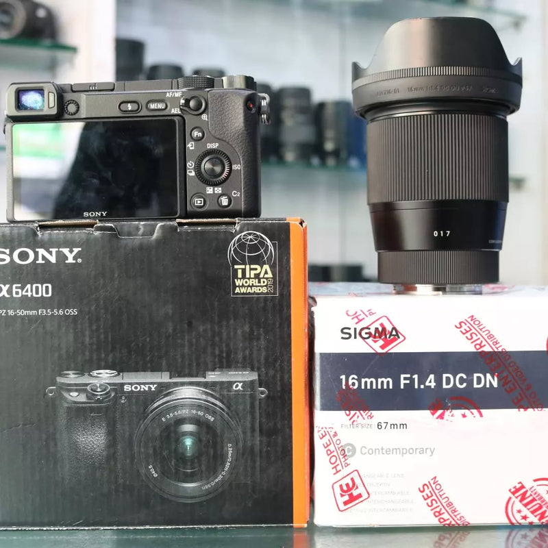 KIT SONY A6400 + SIGMA 16mm F 1.4 SEMI NOVA