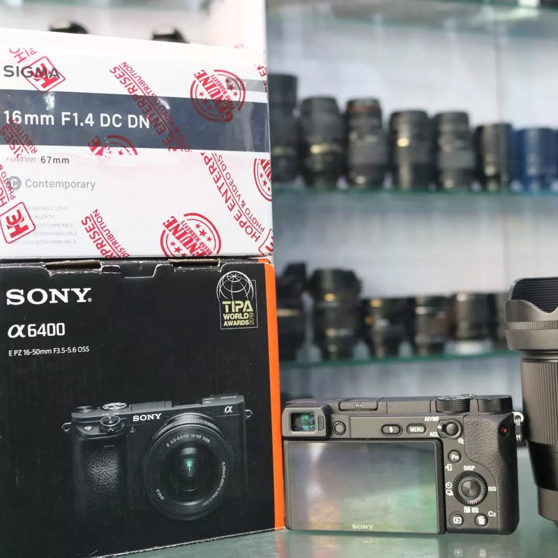 KIT SONY A6400 + SIGMA 16mm F 1.4 SEMI NOVA