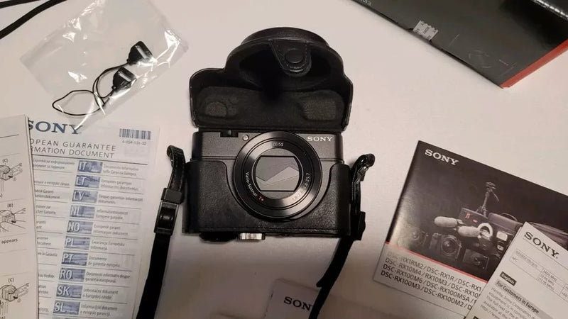 CAMERA SONY RX100